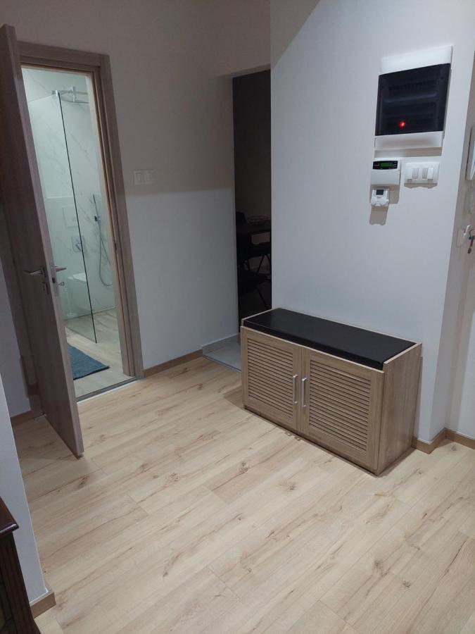 B&M Cozy Apartment Thessaloniki Buitenkant foto