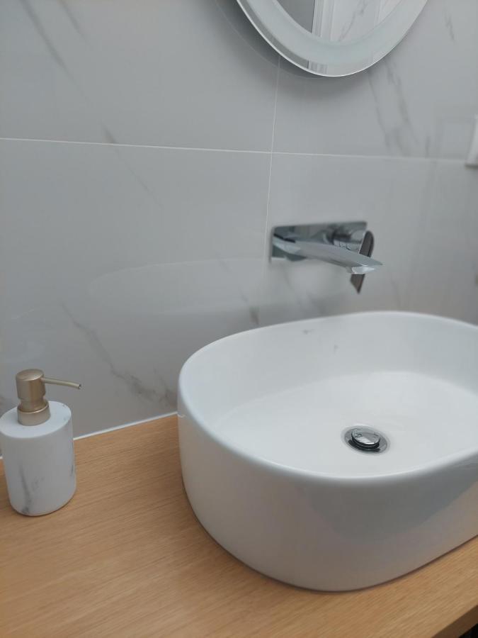 B&M Cozy Apartment Thessaloniki Buitenkant foto